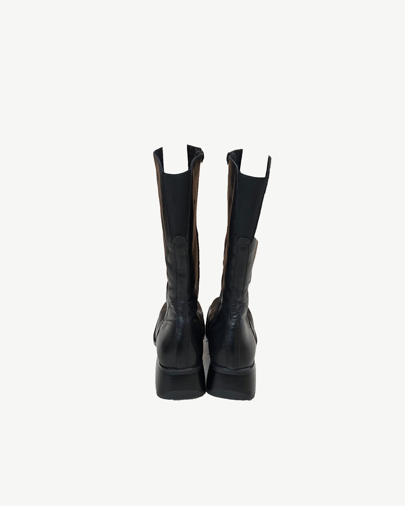 SQUARE TOE BOOTS