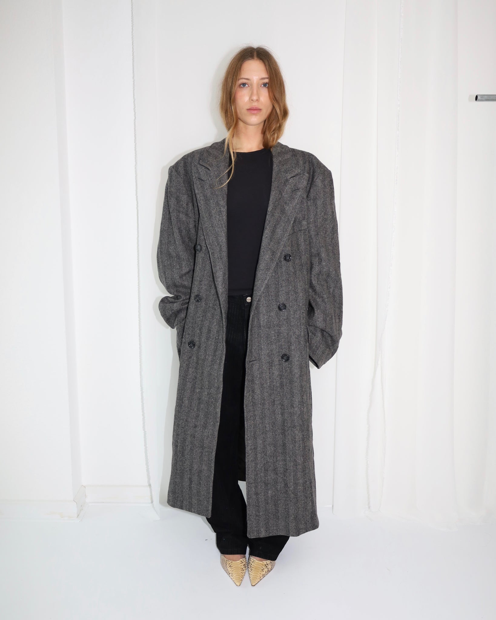 WOOL COAT