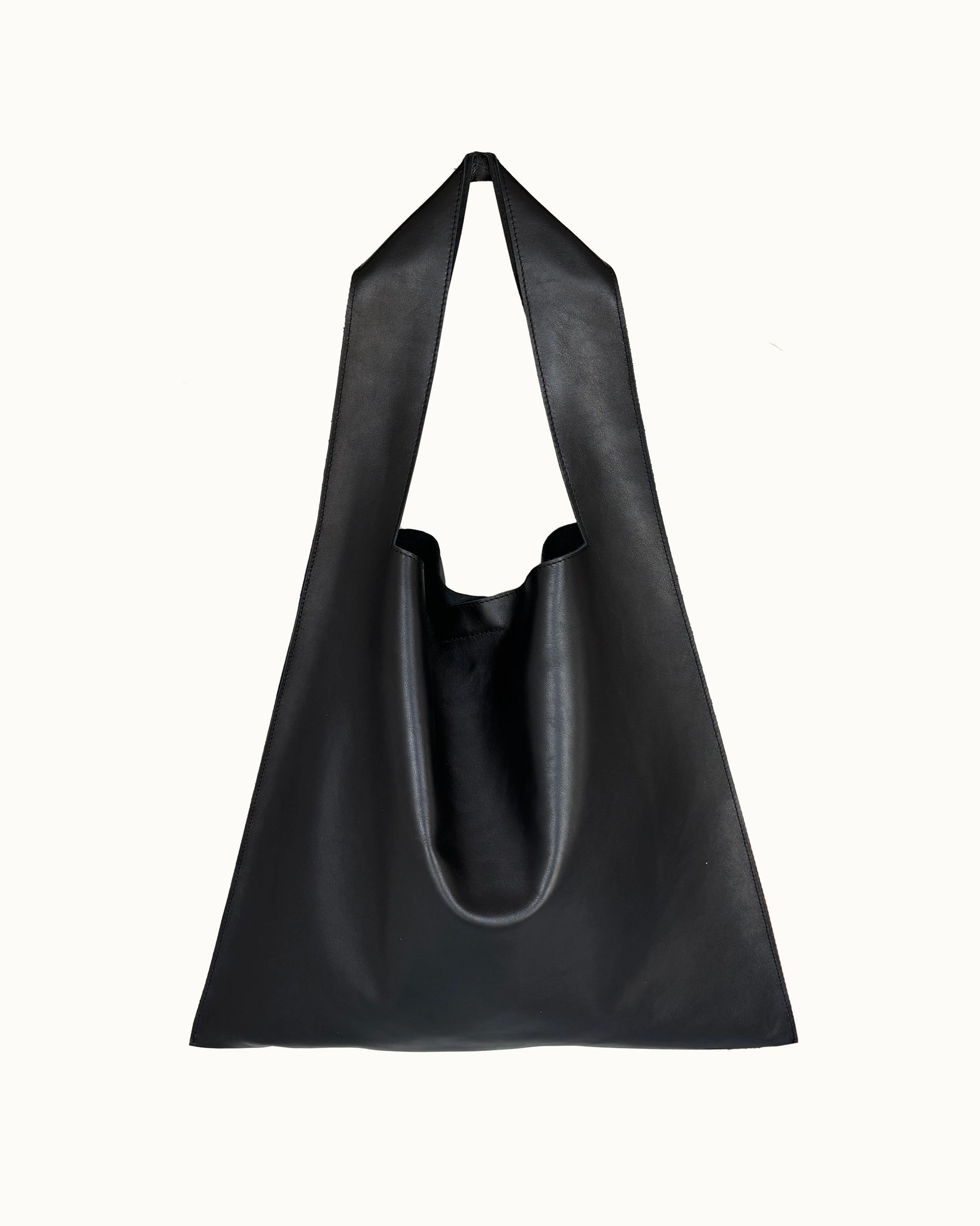 M02 SOLID BLACK