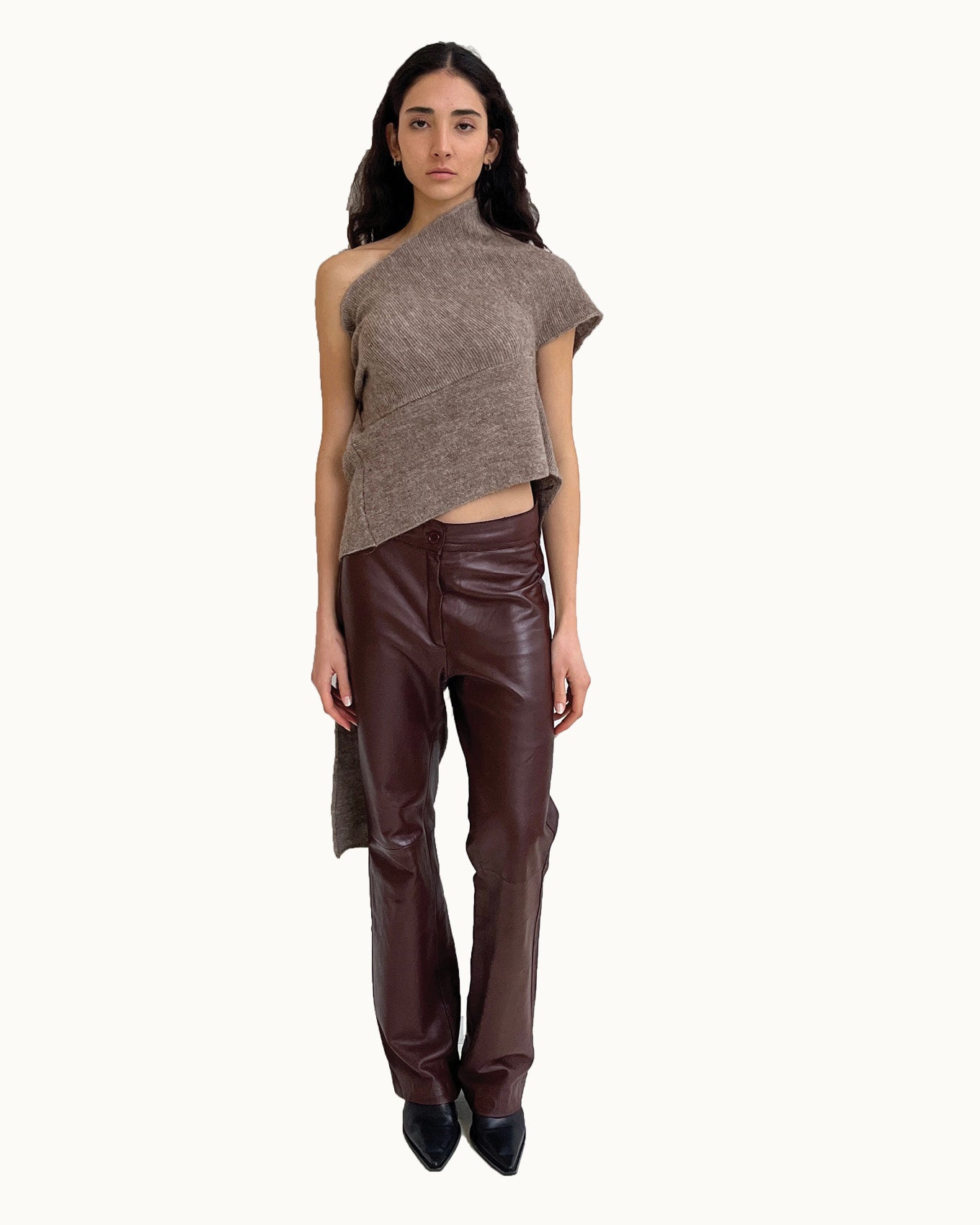 LEATHER TROUSERS